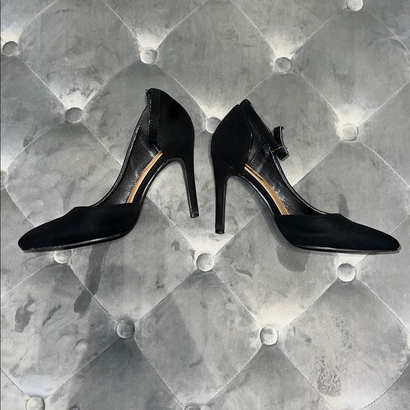 High heels - Picture 3 of 4